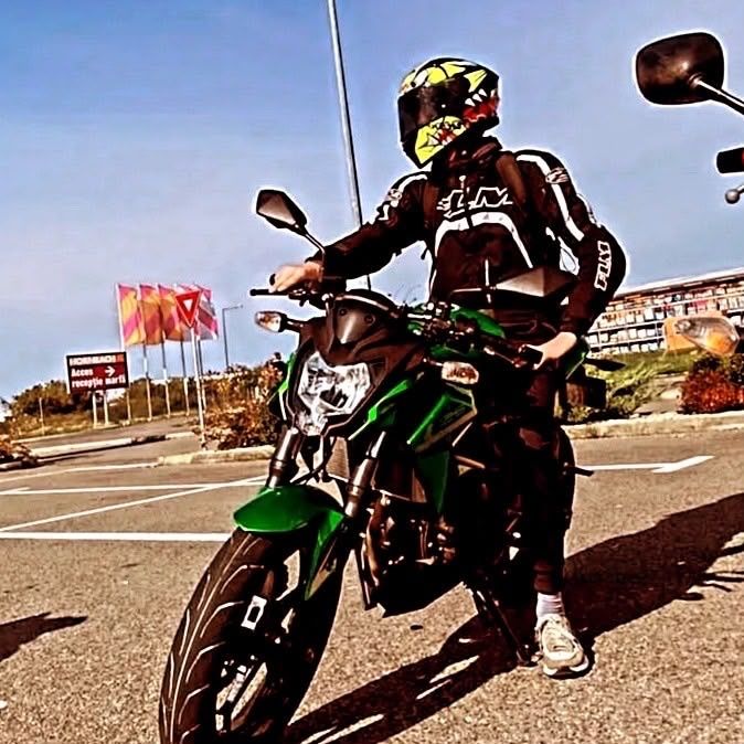Vând Kawasaki Z125 pro