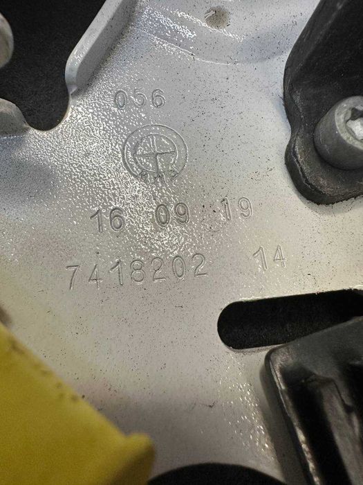 Balamale capse capotă BMW X6 G06