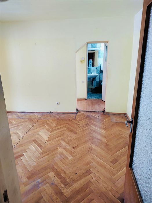 Apartament 4 camere, 69 mp, etaj 3/4, centrală proprie – Mediaș, str. Păltiniș