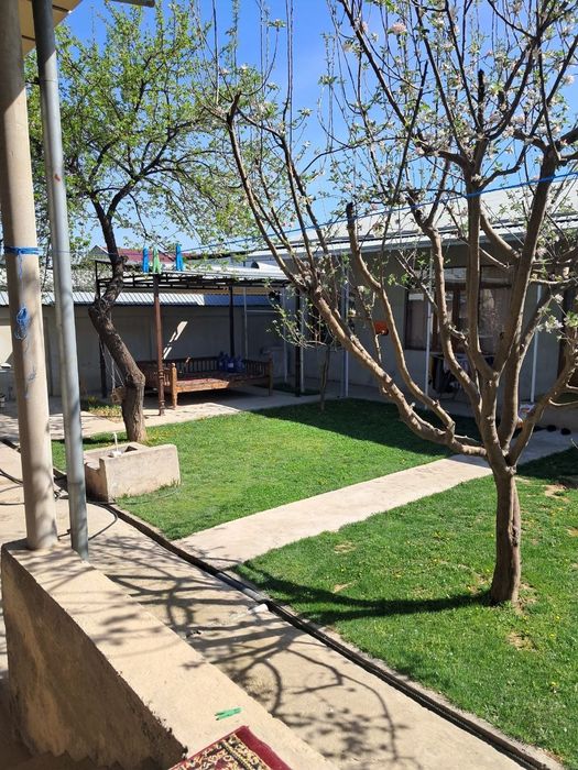 Uy sotiladi yer maydoni 6 sotuv