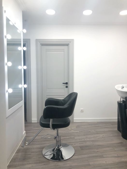 Сдается рабочее место для парикмахера в аренду