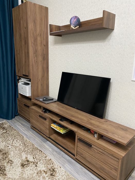 Продам стенку в гостиную