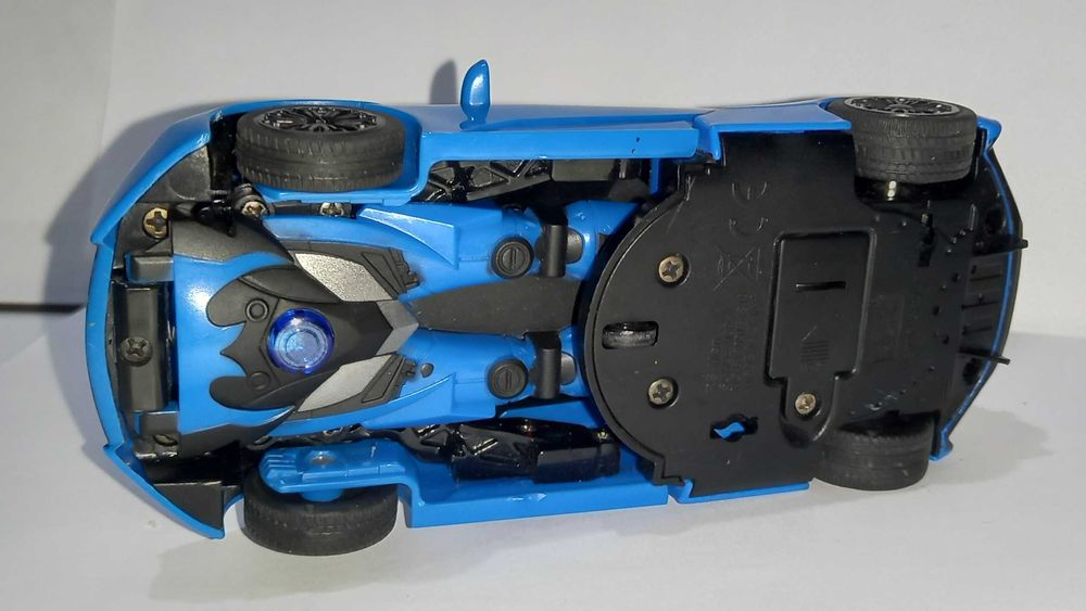 mașinuță metalică ROSTAR care se transformă în robot