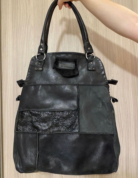 Дамска черна чанта Patra Mara от естествена кожа