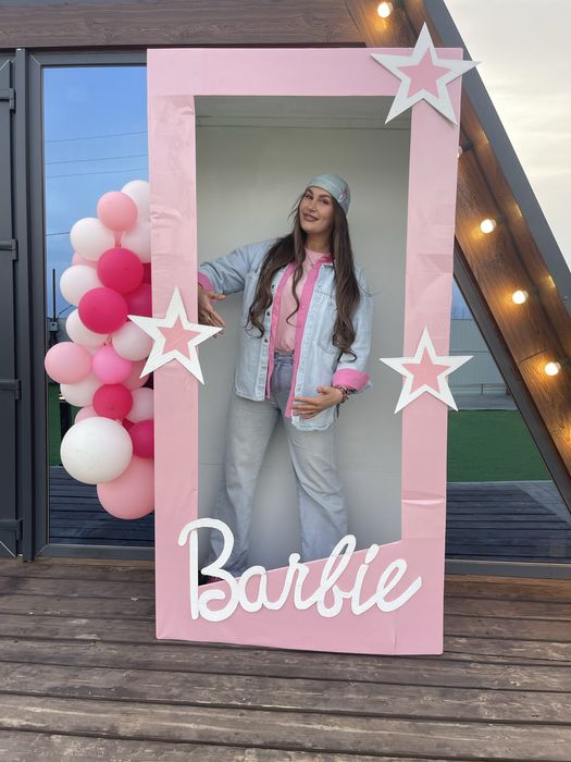Стена для барби вечеринки