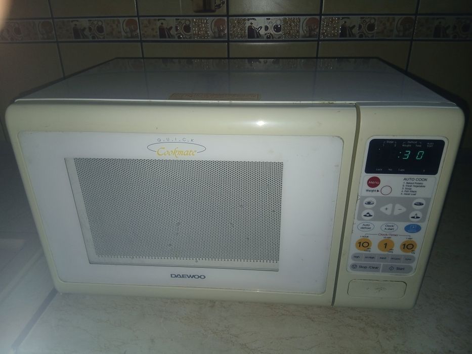 Cuptor cu microunde Daewoo KOR-610P NEFUNCTIONAL