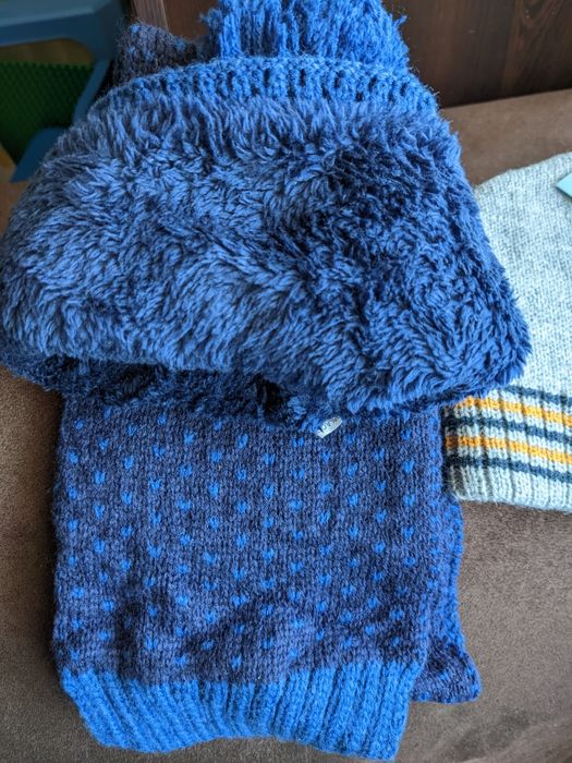 Детскa Шапка с шал 12/18мес+Шапка  Pepco ,зимни чувалчета за спане