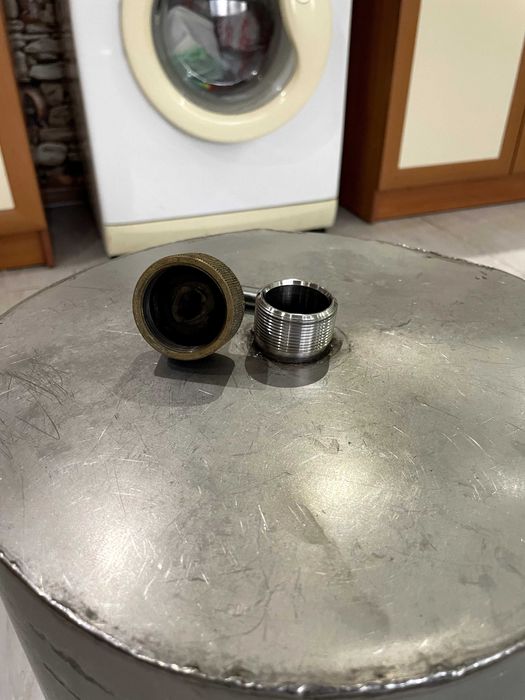 Бачок для парового ножа