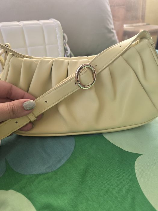 Дамски чанти до 12 €