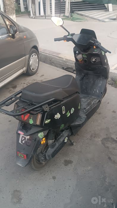 Срочно продается электроскутер YADEA