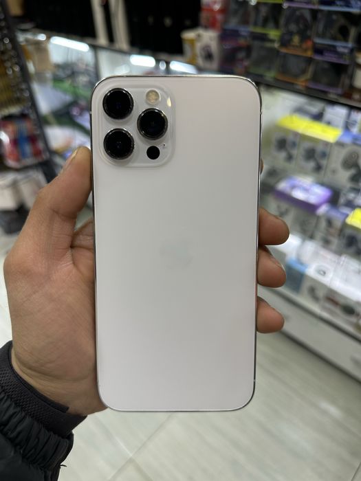 iphon 12 pro max ideal