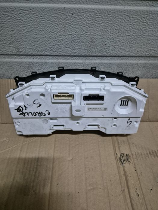 Ceasuri de bord Toyota Corolla E21 1.8/2.0hybrid 2019-2023.Volan sting
