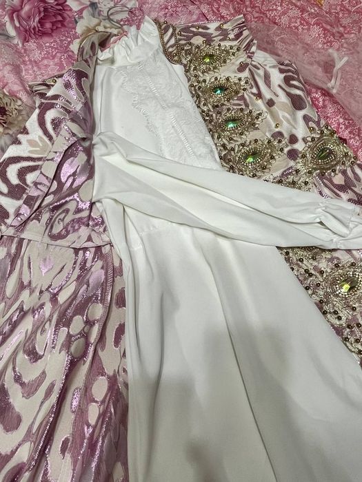 Sotiladi 1 marta kiyilgan