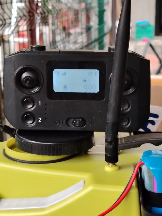 Лодка за захранка D19