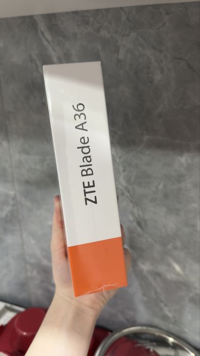 Продаю телефон новый