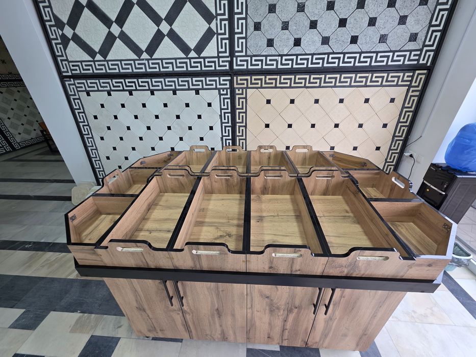 Мева полка сотилади