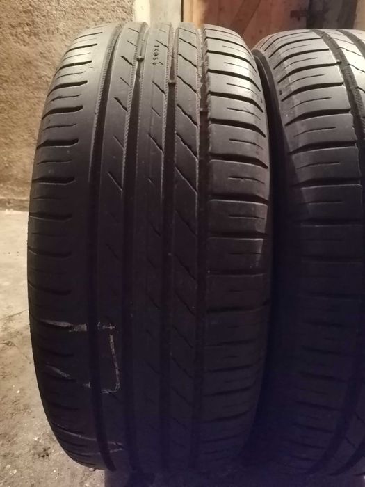 Продавам 2 броя летни гуми 205.55.16 на 1 сезон дот 2022 Nokian