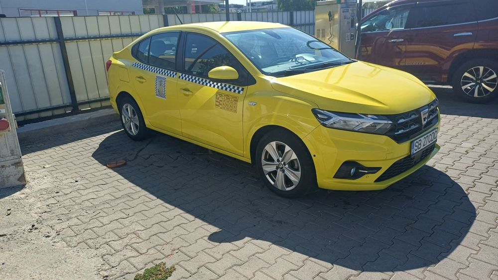 Taxi Logan 2021 .