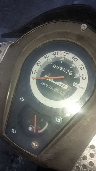Fac schimb  de scuter scuter este explora kallio de  80cc funcțional am schimbat la el muzicuță furtunele setul și bateria  fac schimb cu gy6