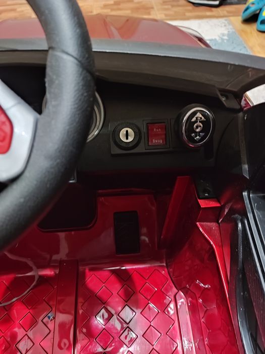 Детский автомобиль