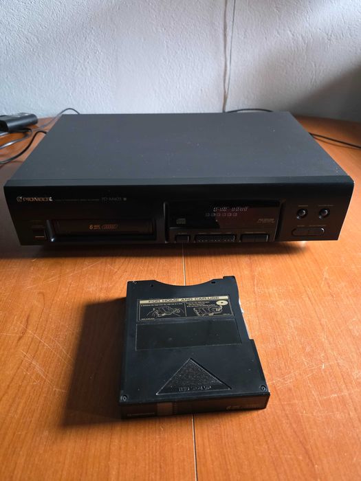 Pioneer PD-M403 CD Player 6 discuri magazie HiFi. impecabil!