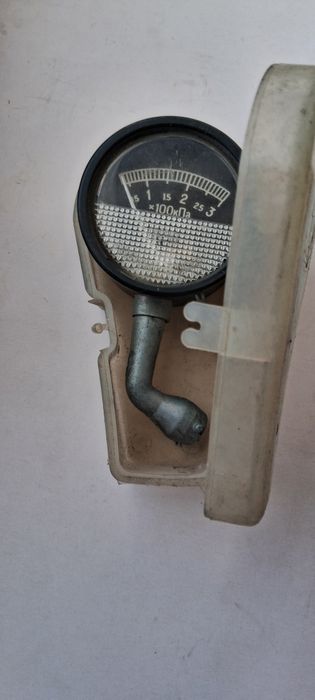 МАНОМЕТР ОРИГИНАЛ автомобили,для измерения давления в колесах шин ссср