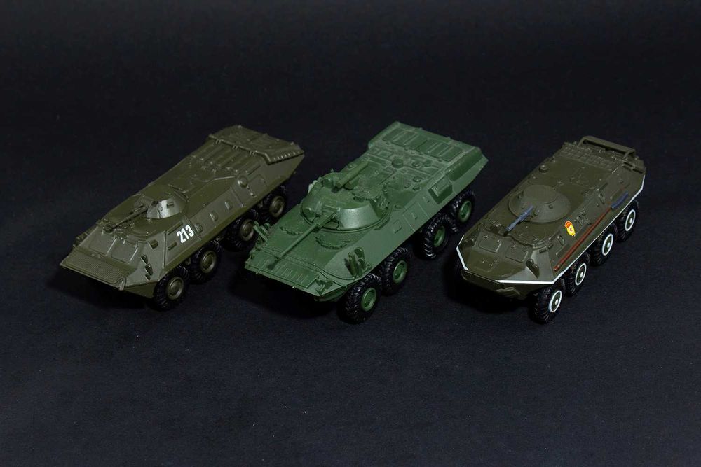 Танки в подарок Служащим армии и люб. военной техники!