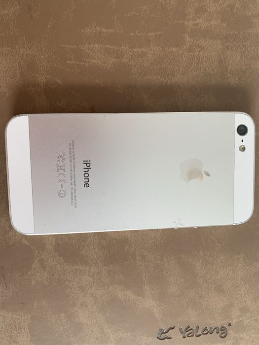 срочно продаю iphone 5