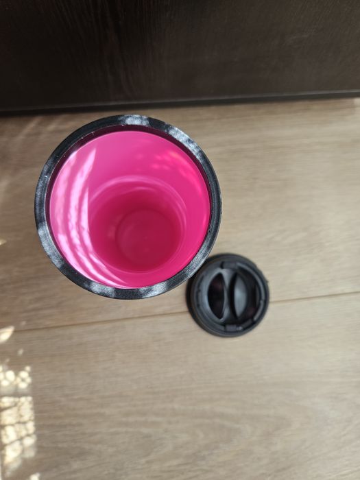 Музикална розова чаша