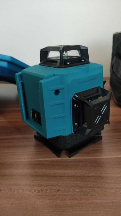 Vand Nivela Laser 4D-P