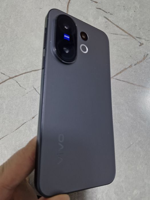 Vivo x200 FE  12+12/512 GB  IDEAL