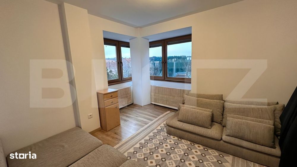 Apartament 4 camere, renovat si mobilat complet,  etaj 1, zona Centru