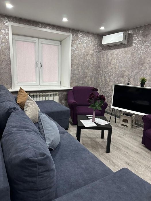 Сдам 1,5 Евролюкс Площадь РЕСПУБЛИКИ