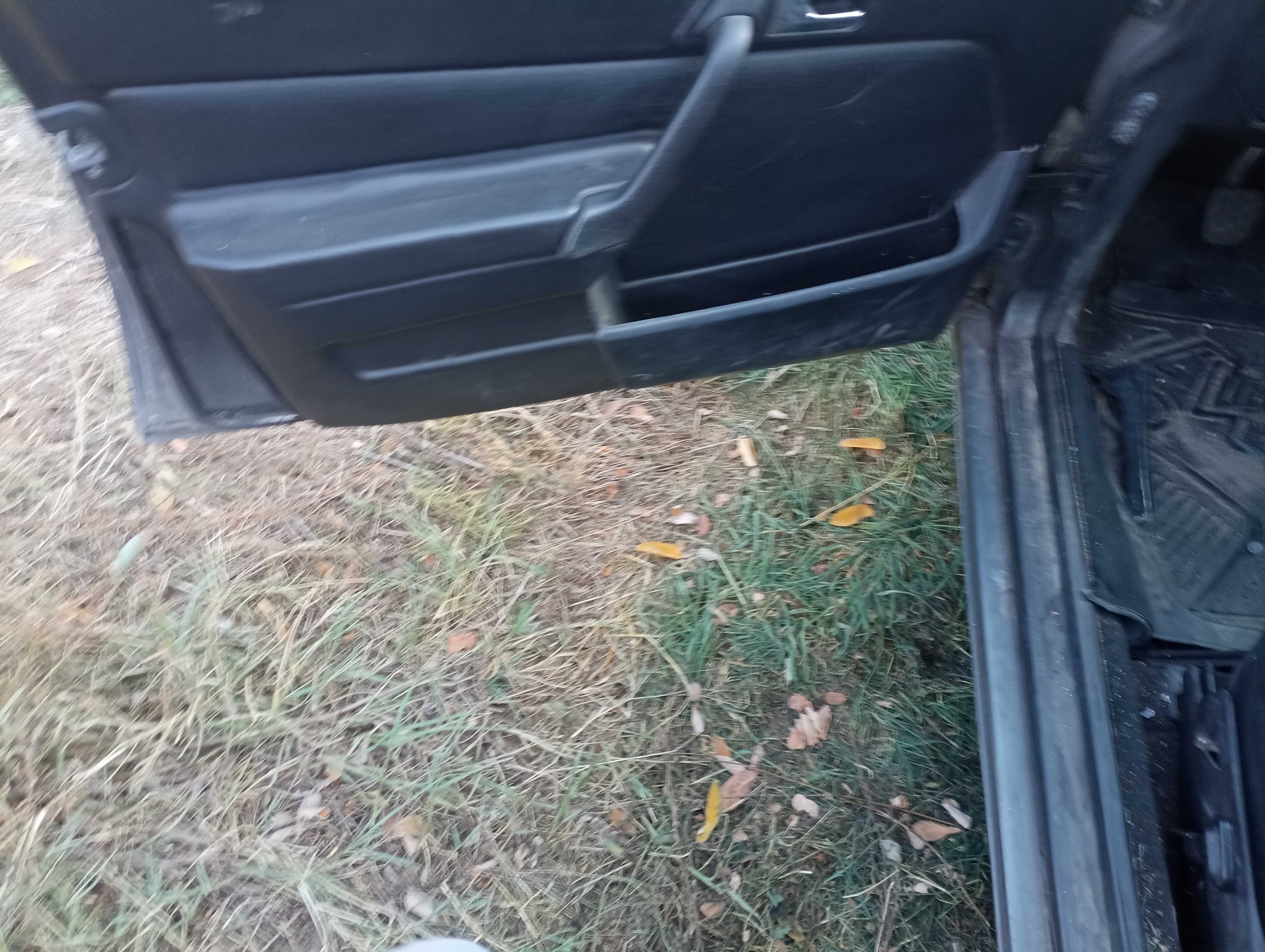 Мерцедес 190 Е бензин на части1991 година. гр. Пловдив Тракия • OLX.bg