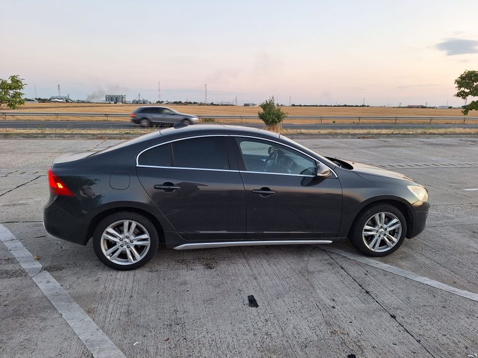 Vând Volvo S60 D5