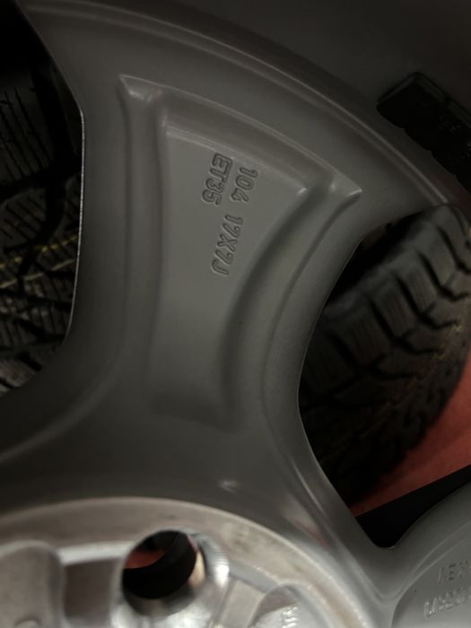 17 Цола Джанти 5х114.3 Toyota C-HR Corolla Cross Зимни Гуми 215/60/17