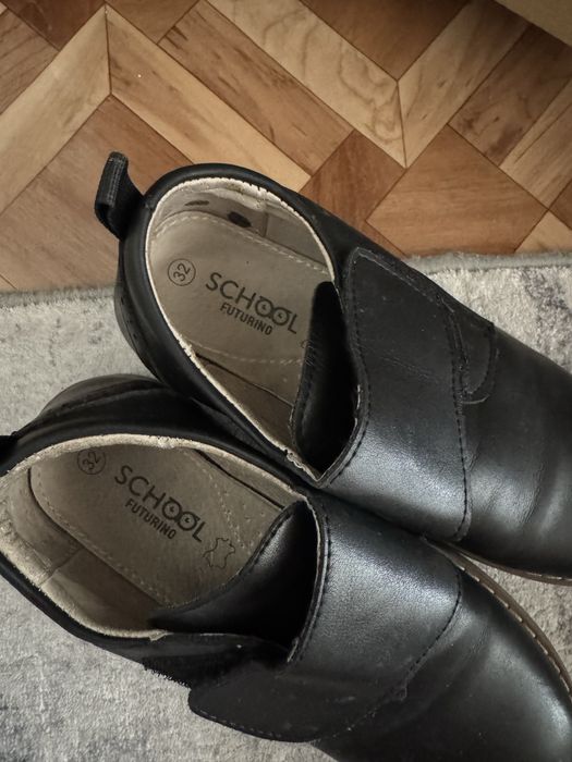 Продам туфли для мальчиков