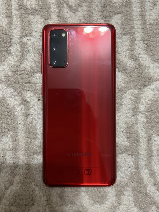 Продам Samsung S20