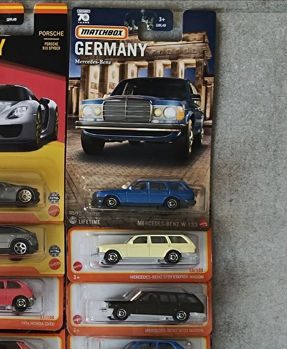 Mercedes Benz w123 Wagon Matchbox Hot Wheels