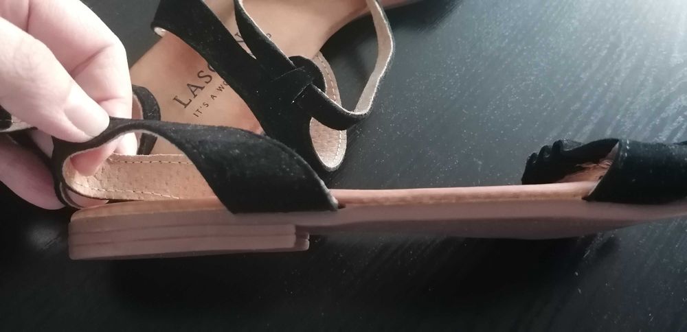 Кожени сандали Lascana