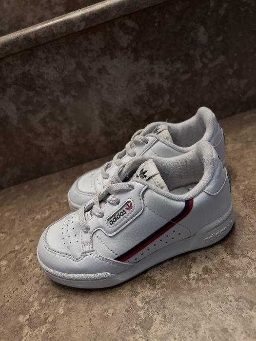 Adidași Adidas , mărimea 25