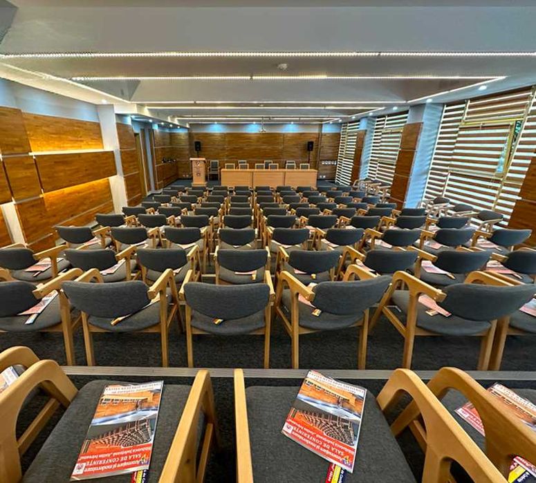 Scaun Nordic, lemn masiv fag, natur, lacuit, tapitat