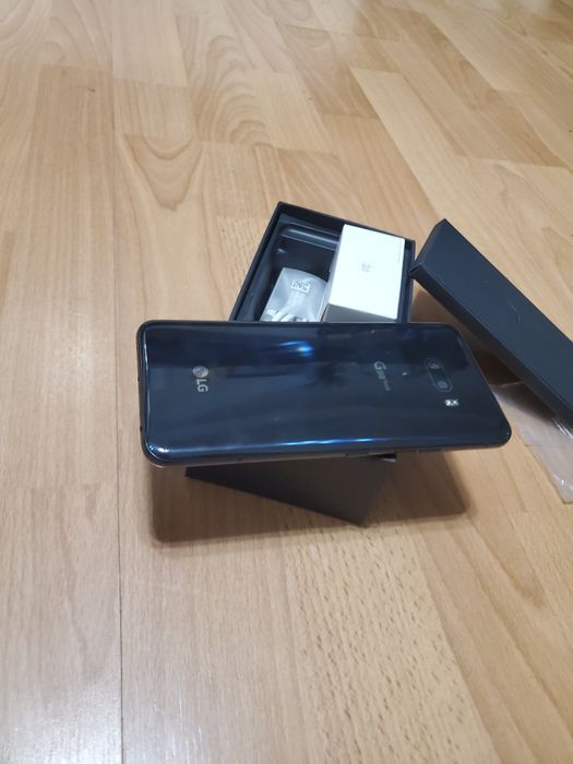 Телефон Lg g8 x.