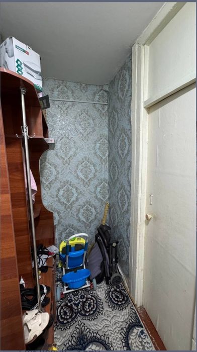 Oxunboboyev massiv dokanalda 1 xonali uy sotiladi.