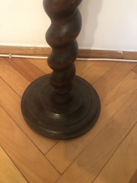 Suport,consola,piedestal englezesc din lemn masiv,model torsionat