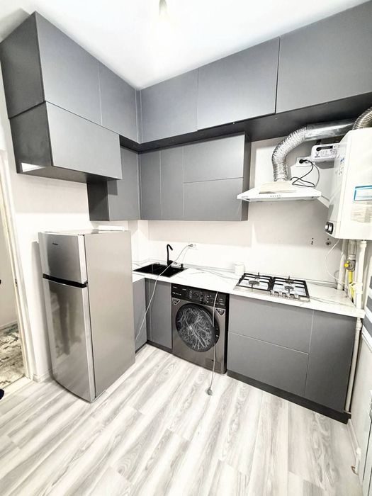 Yunusobod metro yaqnida arenda