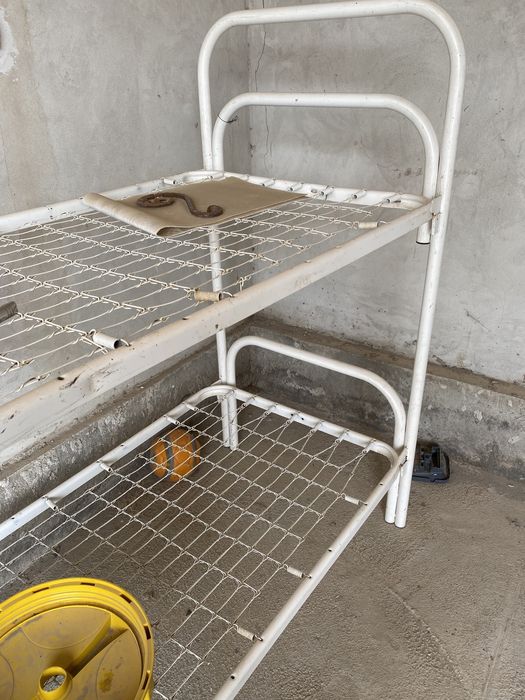 Кровать двухэтажный металлический