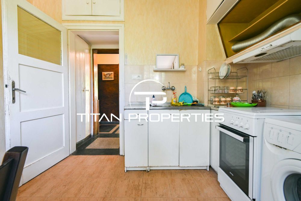 Дава се под наем Тристаен апартамент в София, Яворов - 93 кв.м за 765 € - Снимка #11