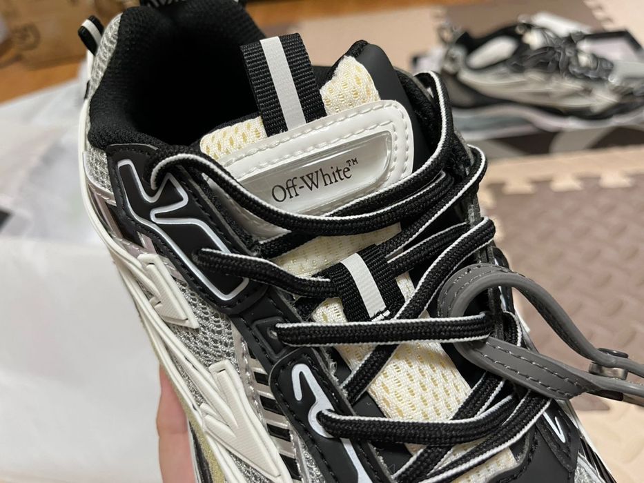 Off white be right back sneakers