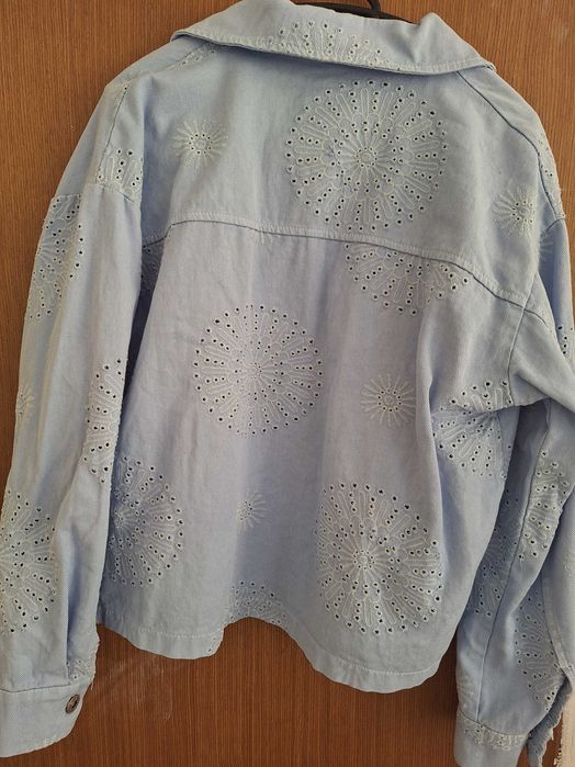 Връхно яке и дамска блуза!